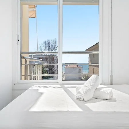 Sweet Apt- Sea Views